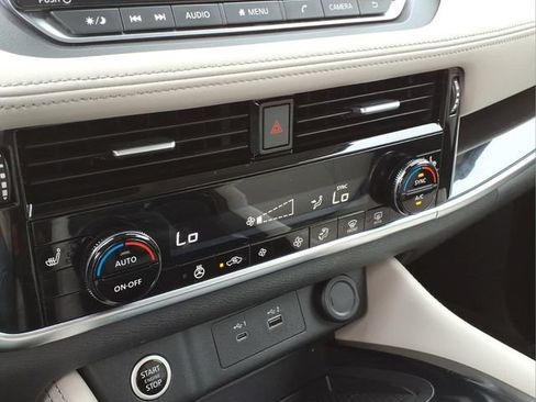Certified 2023 Nissan Rogue SL AWD/4WD image 12