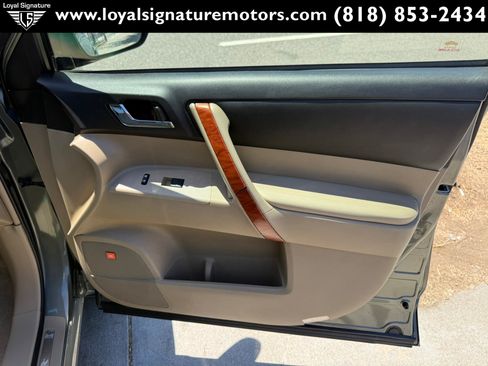 Used 2008 Toyota Highlander Limited FWD image 40