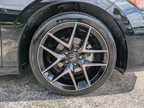 Used 2022 Honda Civic Sport Touring image 10