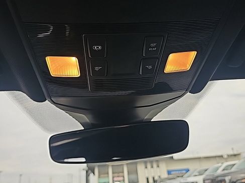 Used 2024 Volkswagen Jetta Sport image 22