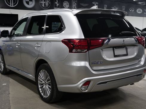 Used 2022 Mitsubishi Outlander SEL AWD/4WD image 3
