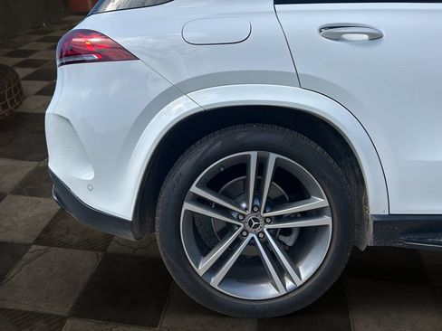 Used 2022 Mercedes-Benz GLE 350 4MATIC w/ AMG Line Exterior image 8
