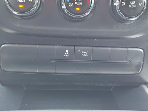 Used 2016 RAM 1500 Big Horn image 21