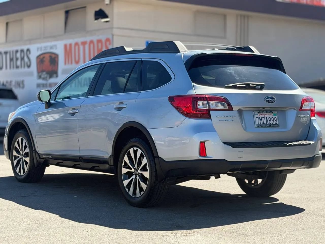 Used 2015 Subaru Outback 2.5i Limited AWD/4WD image 11