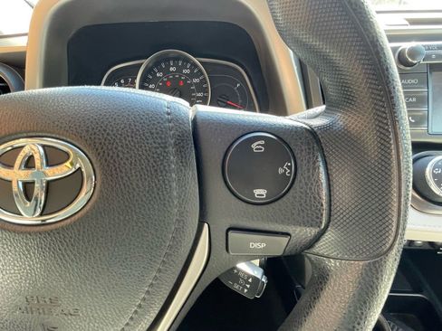 Used 2015 Toyota RAV4 LE image 14