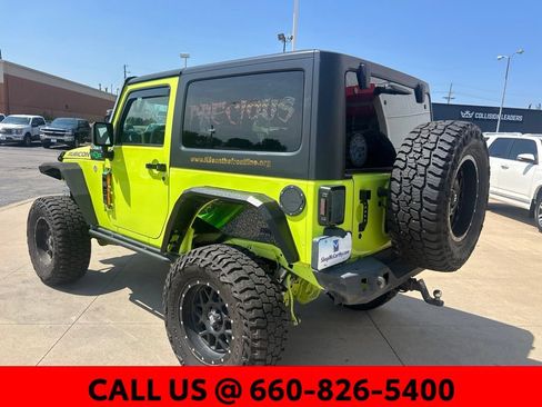 Used 2016 Jeep Wrangler Rubicon AWD/4WD image 10