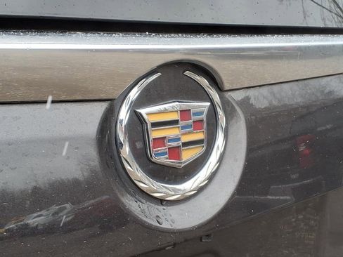 Used 2015 Cadillac Escalade Luxury image 7