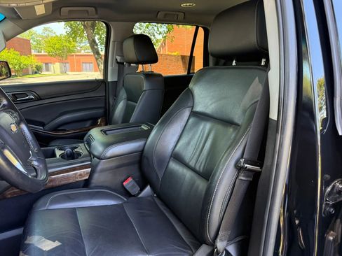 Used 2019 Chevrolet Tahoe LT RWD image 12