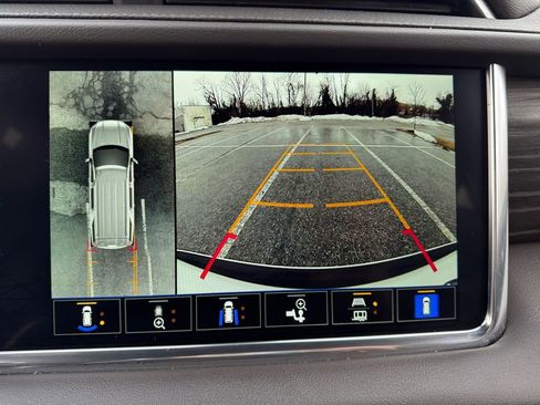 Used 2022 GMC Yukon Denali image 19