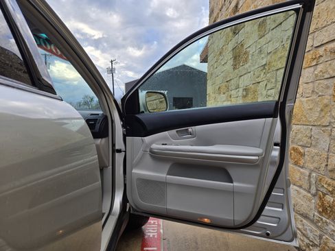 Used 2006 Lexus RX 400h 2WD image 8