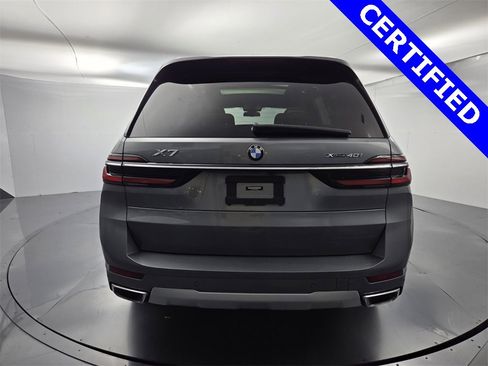 Used 2024 BMW X7 xDrive40i w/ Premium Package image 9