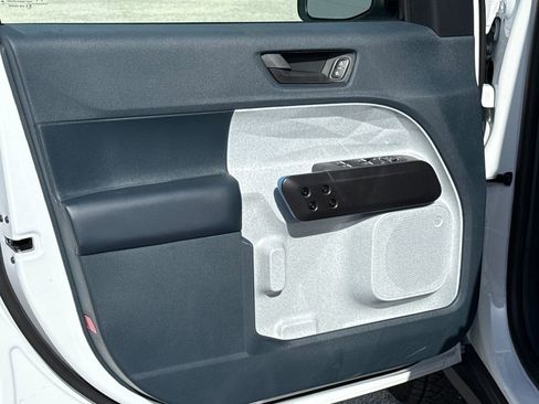 New 2025 Ford Maverick XLT w/ XLT Luxury Package image 18