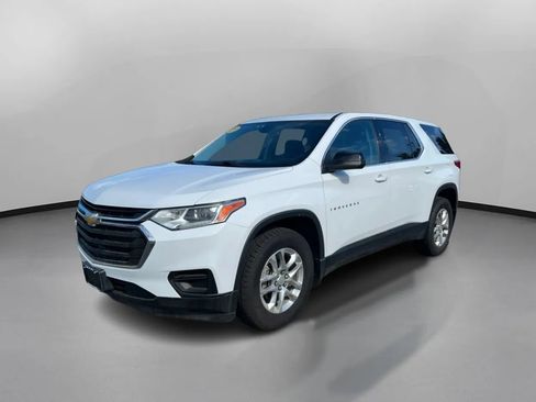 Used 2021 Chevrolet Traverse LS w/ LPO, Floor Liner Package AWD/4WD image 5