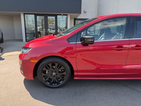 Used 2025 Honda Odyssey Sport-L image 10