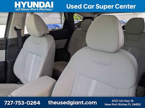 Certified 2025 Hyundai Tucson SEL FWD image 7