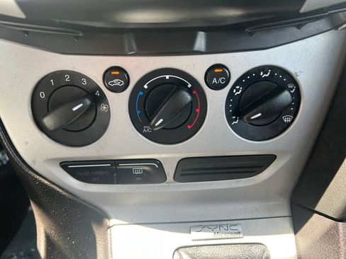 Used 2014 Ford Focus SE image 19