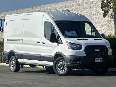 New 2026 Ford Transit 250 148 Medium Roof w/ Load Area Protection Package image 2