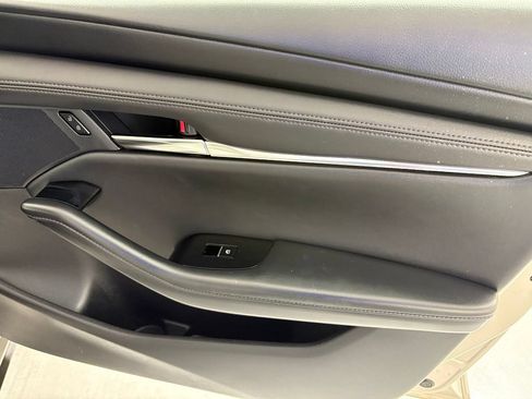 Used 2024 MAZDA MAZDA3 s FWD image 39