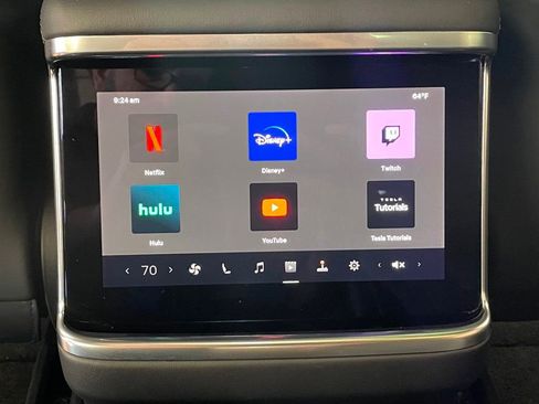 Used 2022 Tesla Model X Plaid image 19