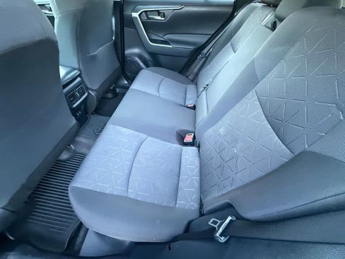 Certified 2022 Toyota RAV4 XLE image 28
