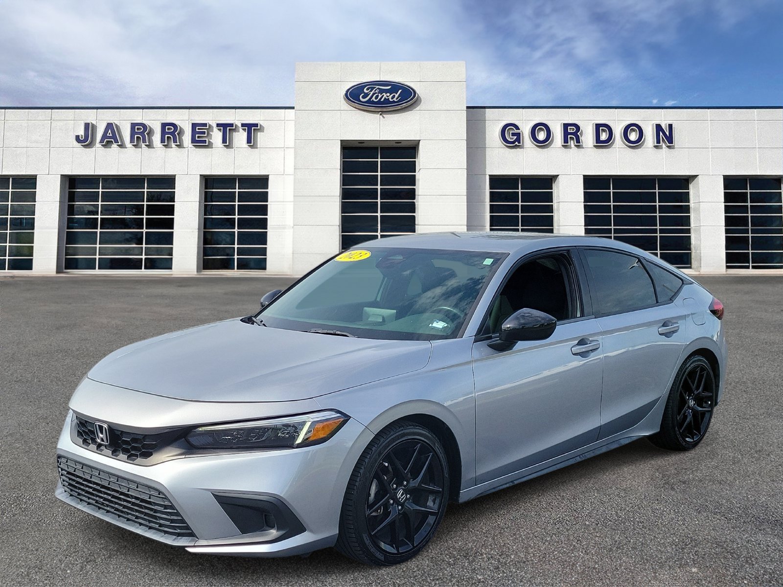 Used 2023 Honda Civic Sport image 2