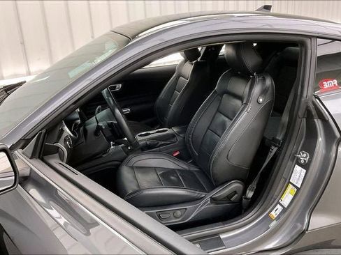 Used 2021 Ford Mustang GT Premium w/ Equipment Group 401A image 8