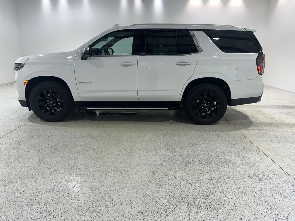 Used 2023 Chevrolet Tahoe Premier RWD image 2