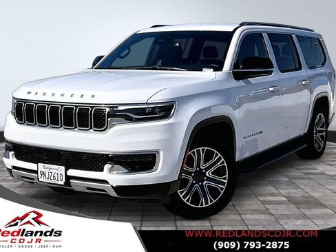 Certified 2024 Jeep Wagoneer L Series II w/ Flexible Seating Group AWD/4WD image 1