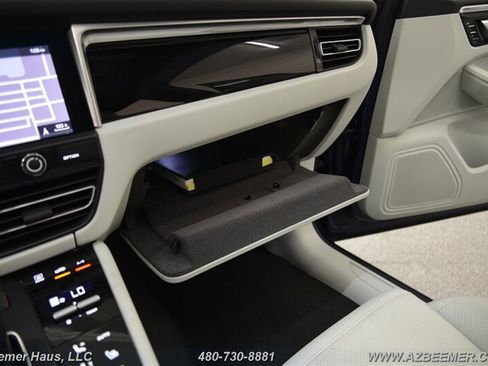 Used 2023 Porsche Macan image 34