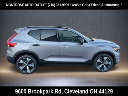 New 2026 Volvo XC40 B5 Plus w/ Protection Package Premier image 7