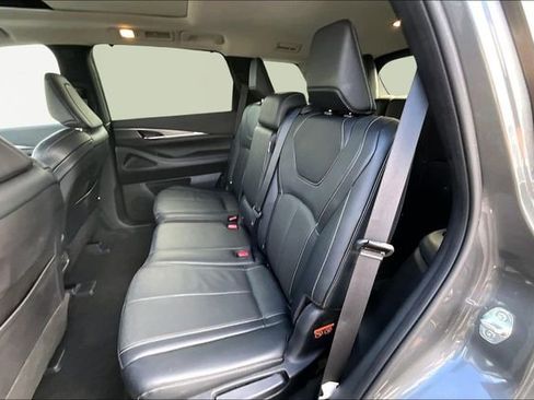 Used 2023 INFINITI QX60 Luxe image 16