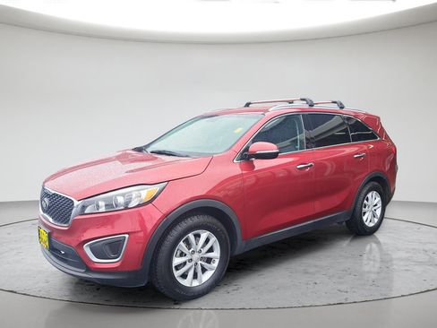 Used 2018 Kia Sorento FWD image 7