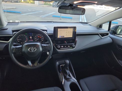 Certified 2025 Toyota Corolla LE image 24