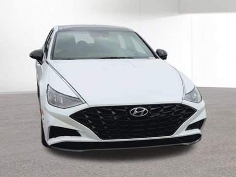 Used 2021 Hyundai Sonata SEL Plus w/ Tech Package FWD image 3