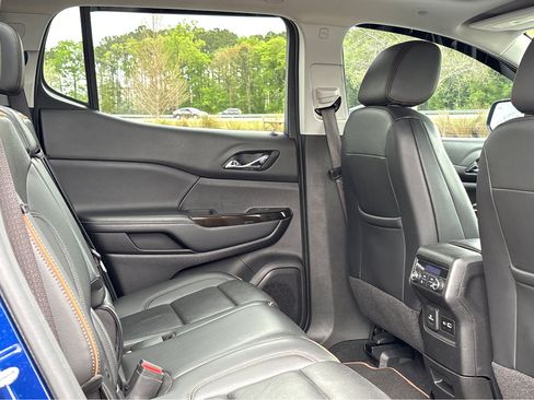 Used 2023 GMC Acadia AT4 w/ Preferred Package AWD/4WD image 11