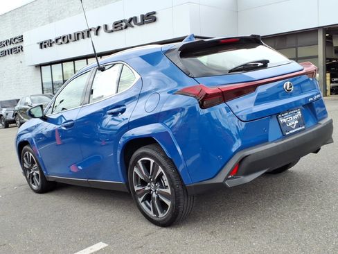 Used 2025 Lexus UX 300h AWD w/ Accessory Package (Z1) image 4