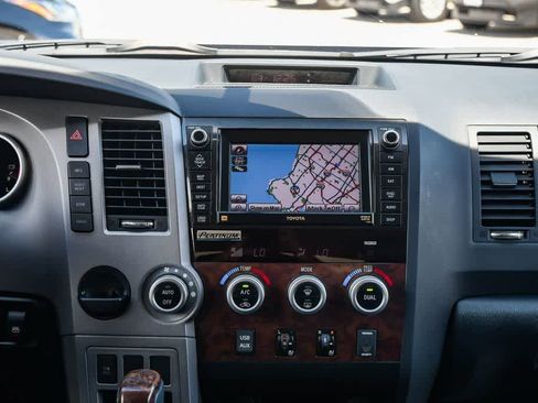 Used 2013 Toyota Tundra Platinum w/ Platinum Pkg RWD image 13