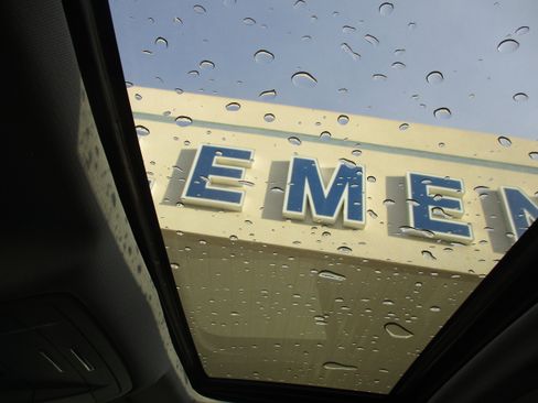 Used 2018 GMC Yukon Denali image 26