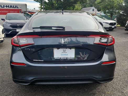Certified 2024 Honda Civic EX-L image 5