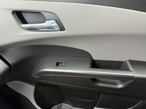Used 2015 Chevrolet Sonic LT FWD image 31