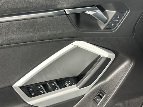 Used 2021 Audi Q3 2.0T Premium w/ Convenience Package image 17