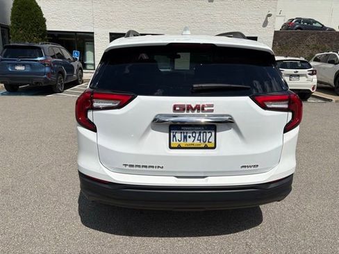 Used 2023 GMC Terrain SLE w/ Driver Convenience Package AWD/4WD image 4