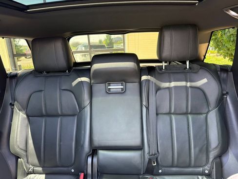 Used 2015 Land Rover Range Rover Sport HSE AWD/4WD image 19
