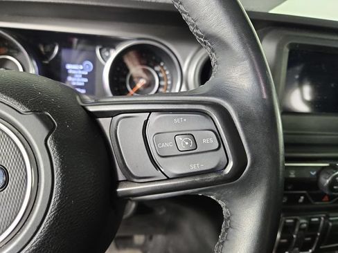 Used 2022 Jeep Wrangler Unlimited Sport AWD/4WD image 24