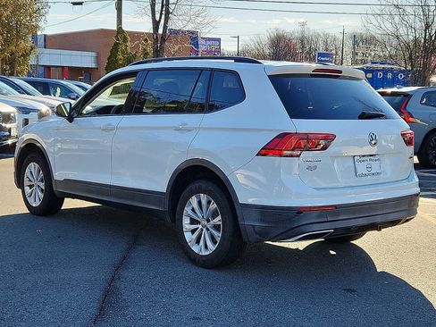 Used 2018 Volkswagen Tiguan S image 3