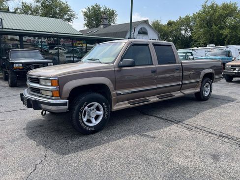 Used 1994 Chevrolet Silverado 3500 4x4 Crew Cab image 2