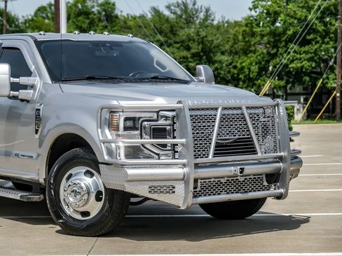 Used 2021 Ford F350 Lariat w/ Lariat Ultimate Package image 9