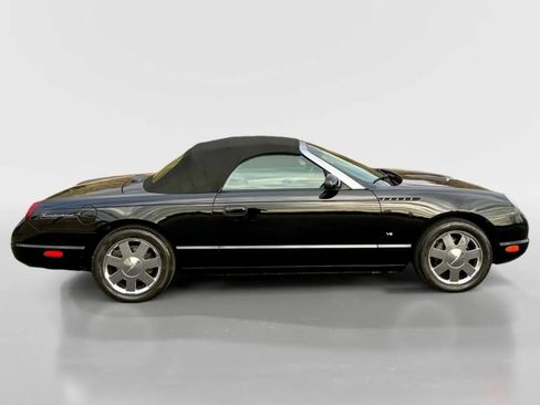 Used 2003 Ford Thunderbird Deluxe image 7