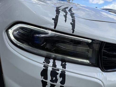 Used 2018 Dodge Charger SXT Plus RWD image 9