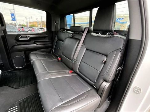 Used 2024 Chevrolet Silverado 1500 LTZ w/ Technology Package AWD/4WD image 19